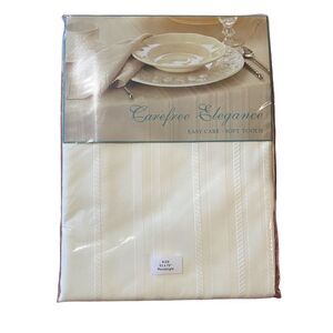 Bardwil Linens Carefree Elegance Easy Care Soft Touch Tablecloth Cream 52x70”